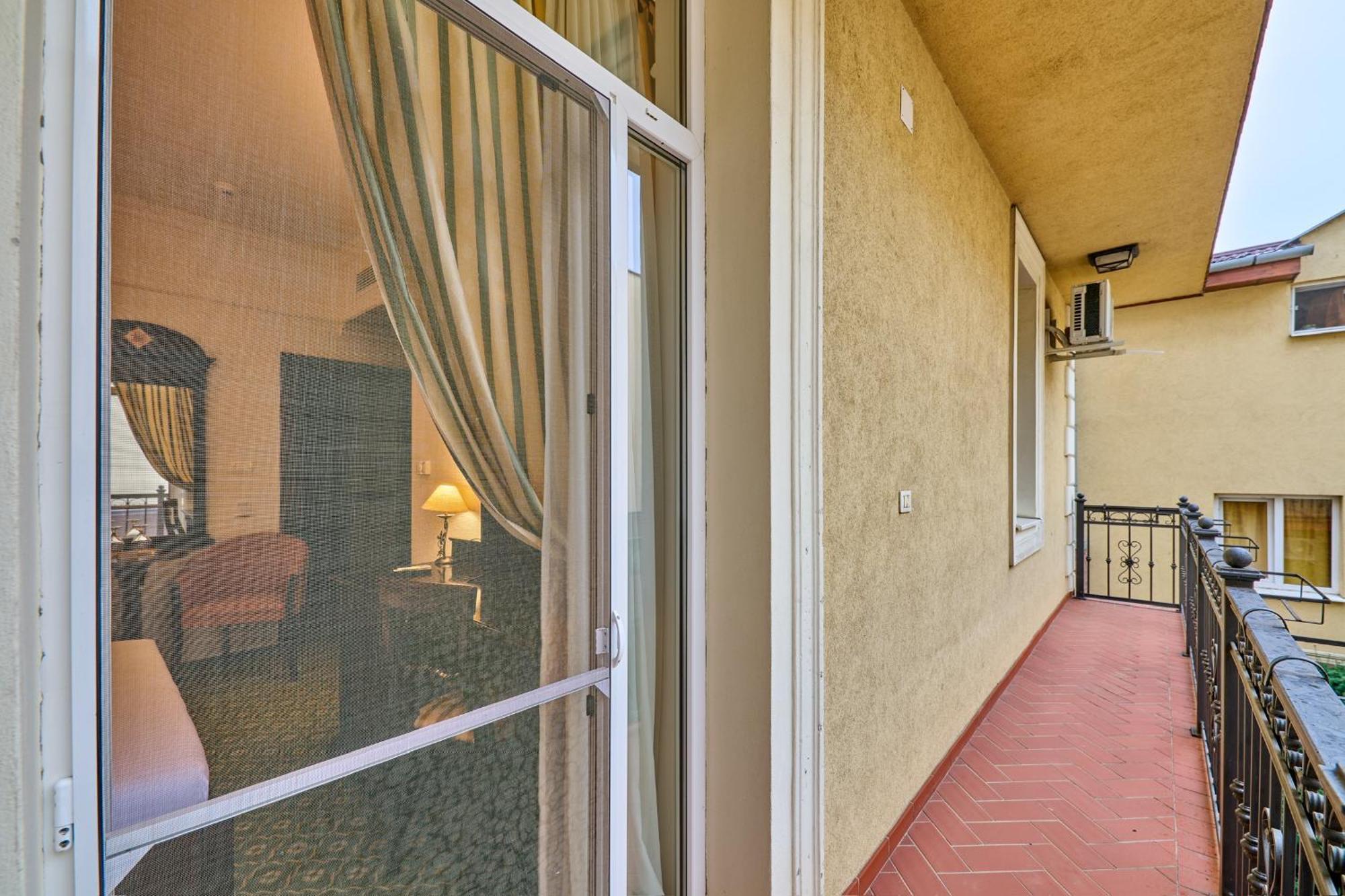 Hotel Classico Timisoara Luaran gambar