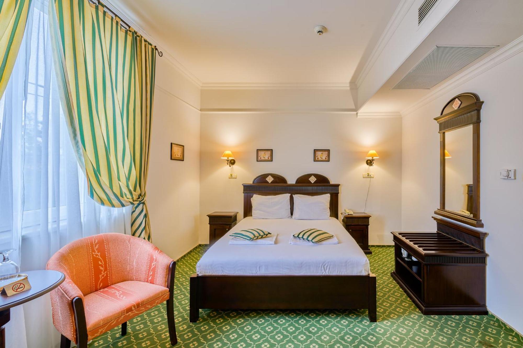 Hotel Classico Timisoara Luaran gambar