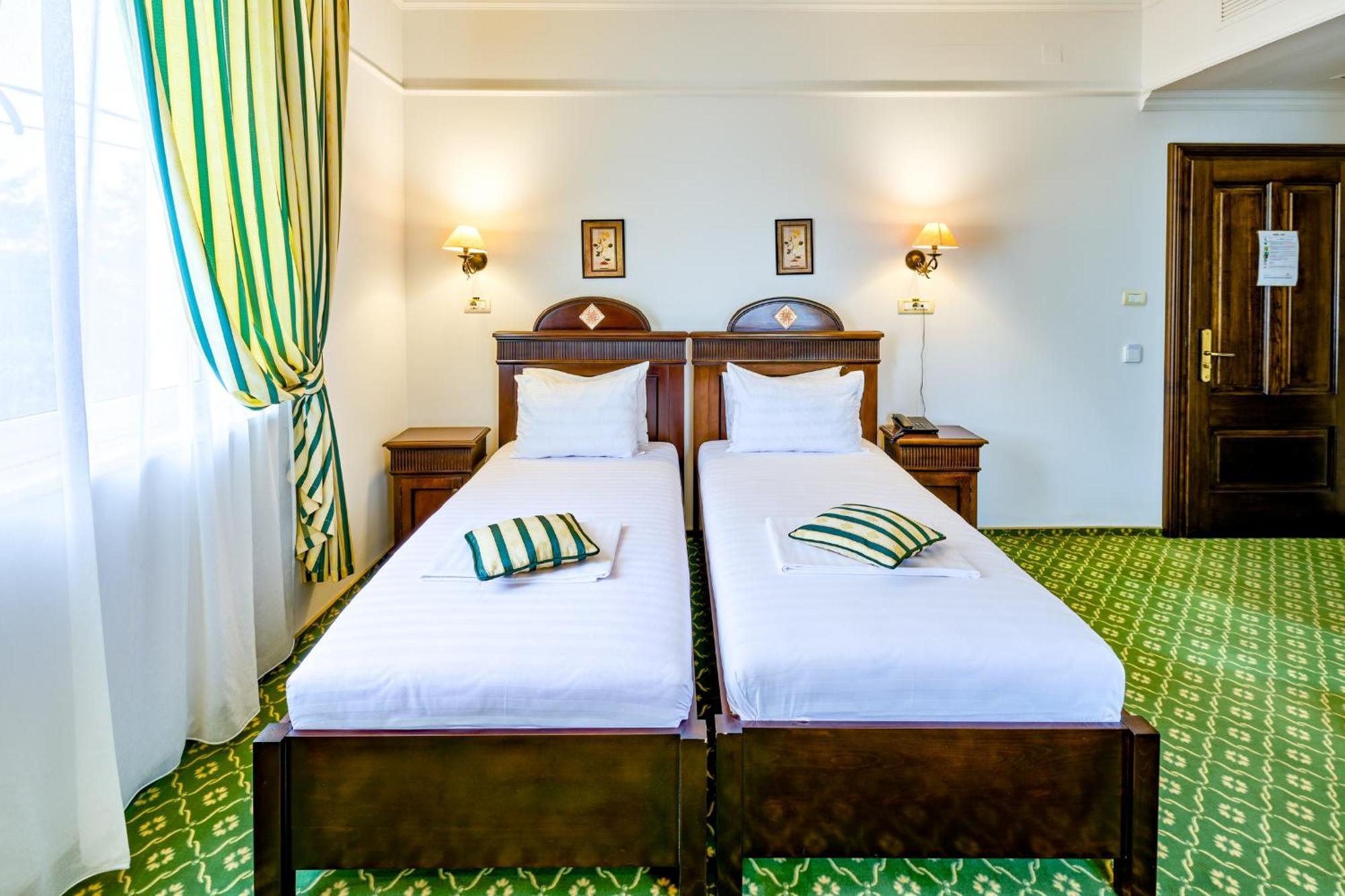 Hotel Classico Timisoara Luaran gambar