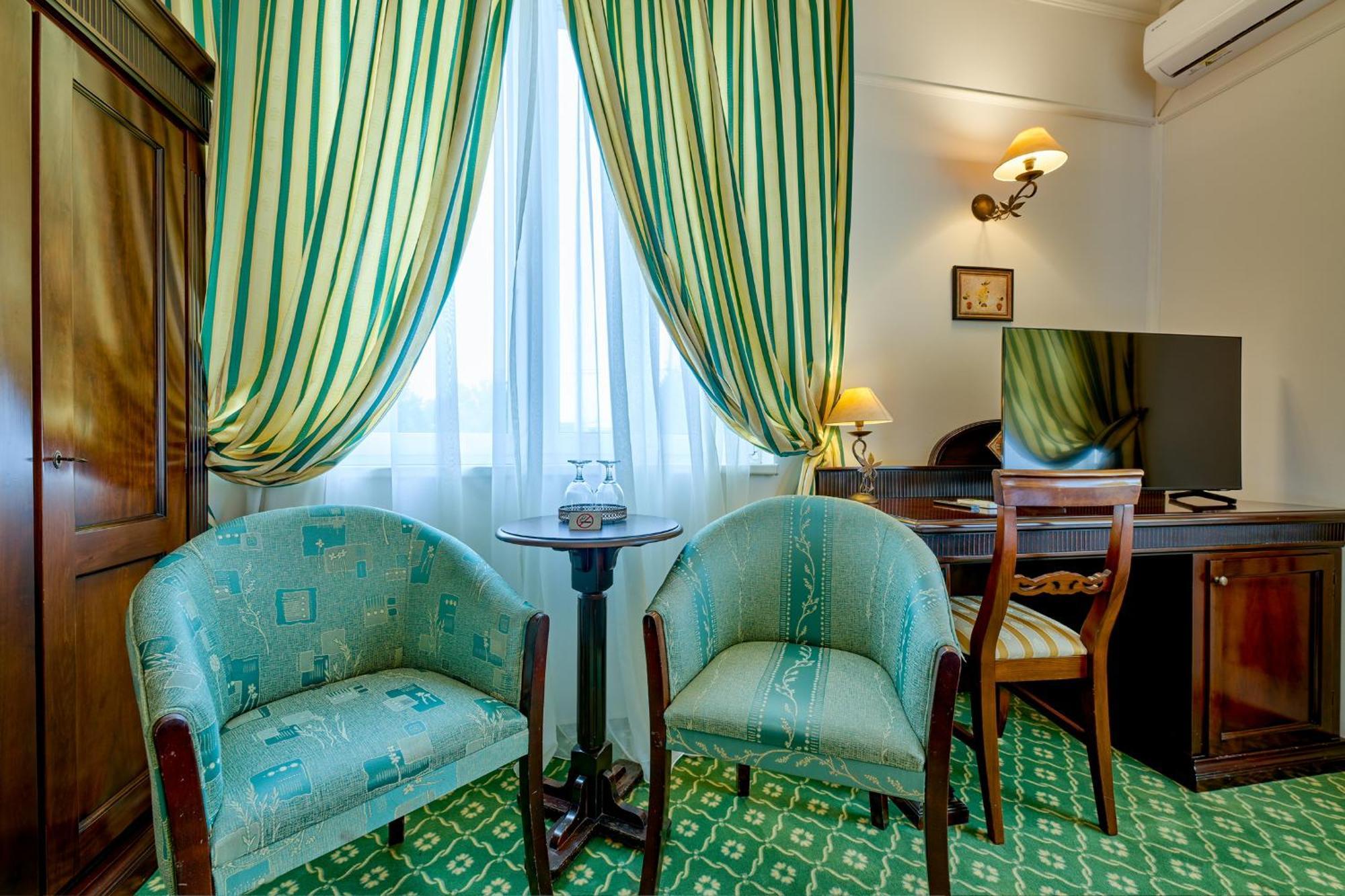 Hotel Classico Timisoara Luaran gambar
