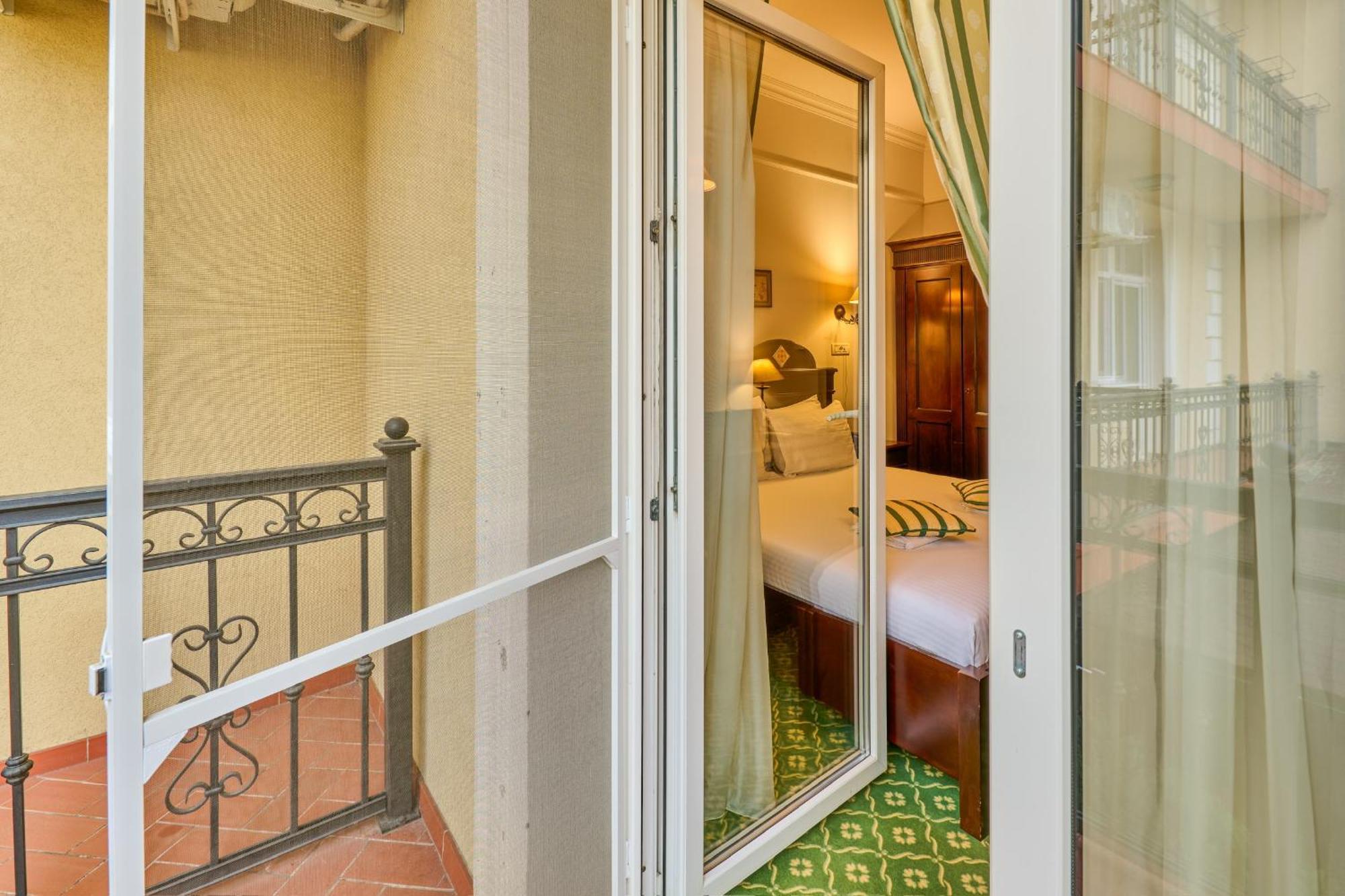 Hotel Classico Timisoara Luaran gambar