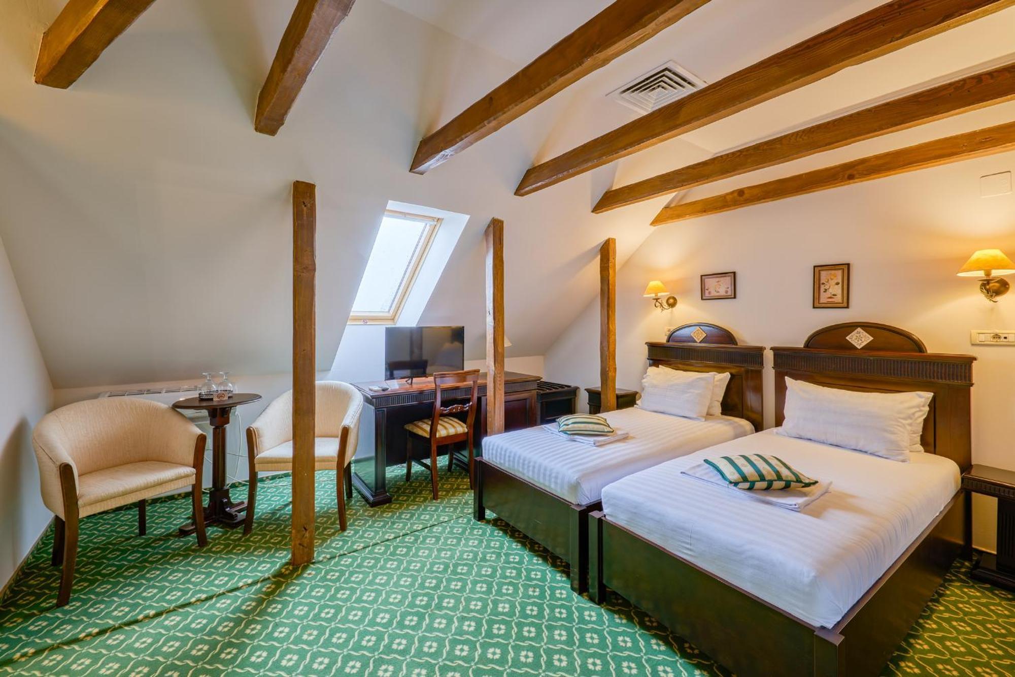 Hotel Classico Timisoara Luaran gambar