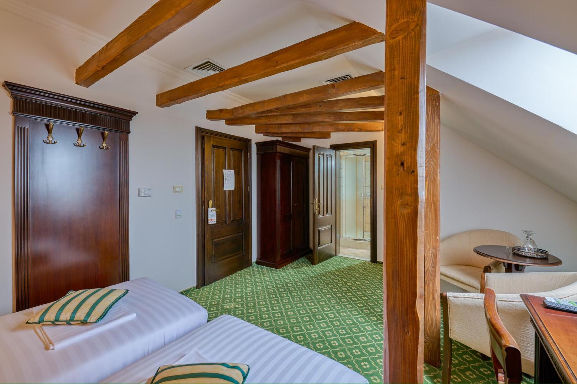 Hotel Classico Timisoara Luaran gambar