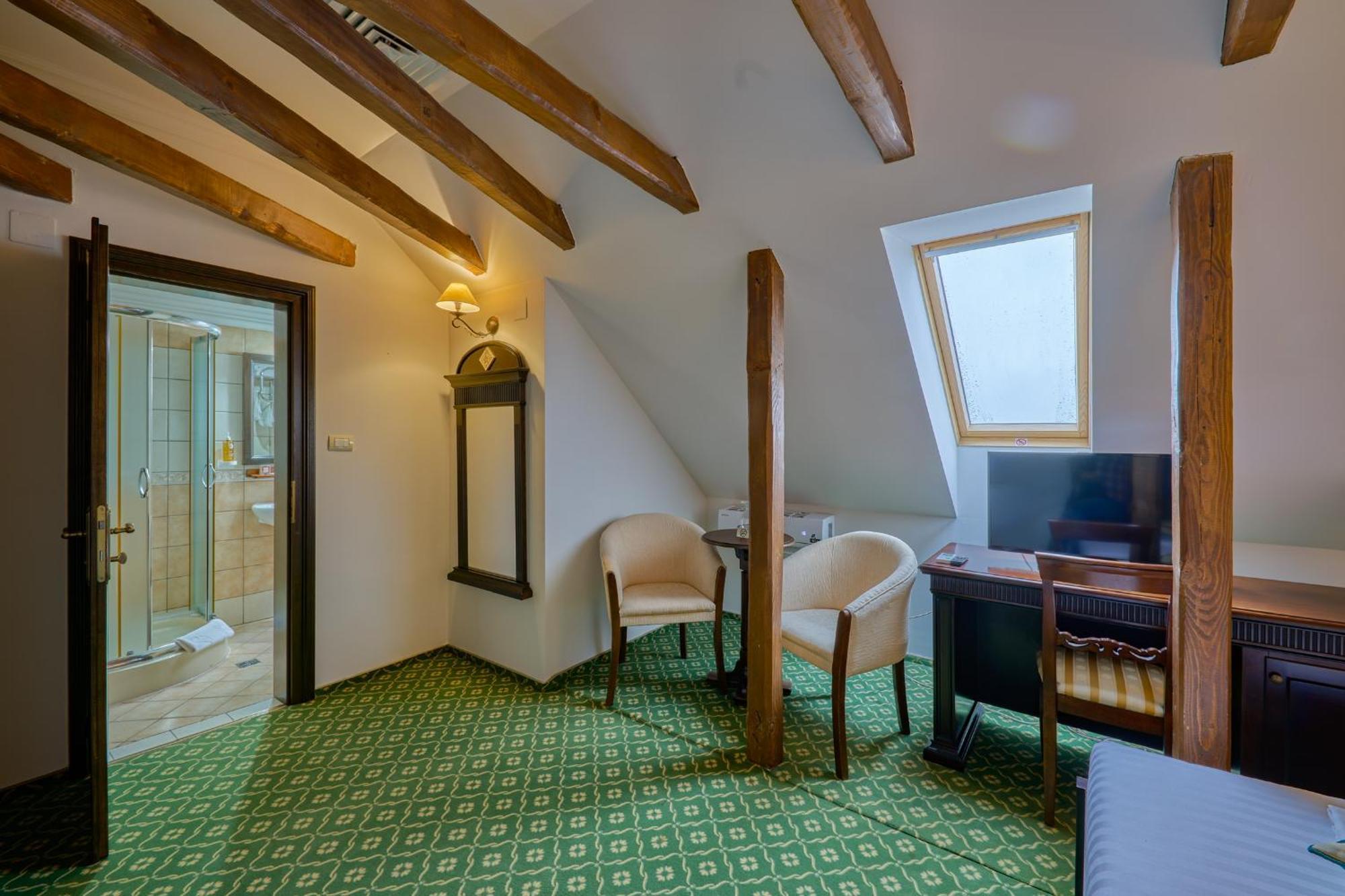 Hotel Classico Timisoara Luaran gambar