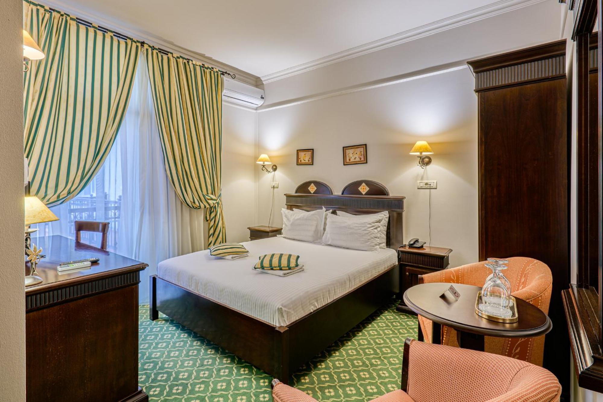 Hotel Classico Timisoara Luaran gambar
